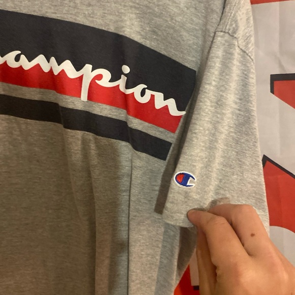 Champion TShirt - Picture 3 of 3
